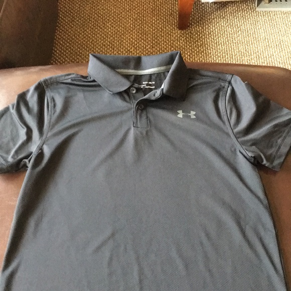 Boys Under Armour shirt - Picture 1 of 1